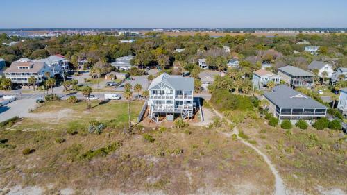 207 E Arctic - Seahorsing Around - Oceanfront - 3 Bedrooms
