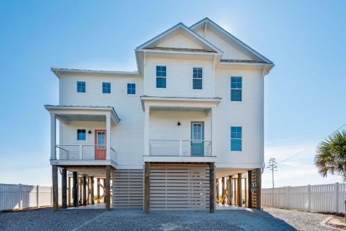 207 E Arctic - Seahorsing Around - Oceanfront - 3 Bedrooms