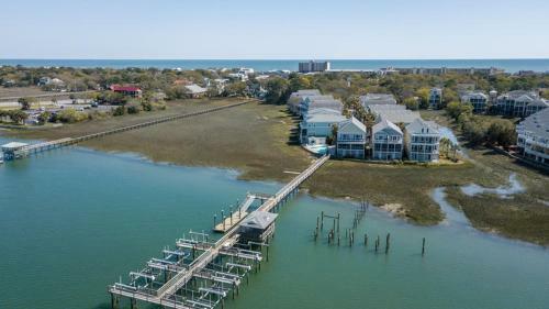 84 Waters Edge - Riverview Townhouse - Pool