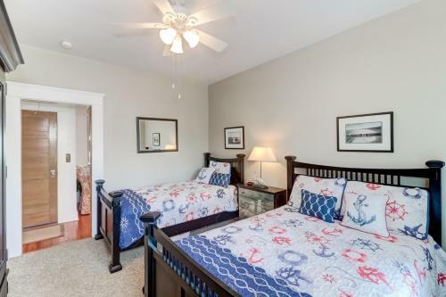 513 East Arctic