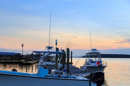 Huntington 7642
