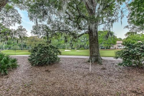 Hickory Cove 18