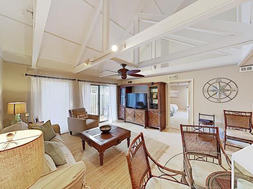 Apartamento Queens Grant Unit 740 Condo