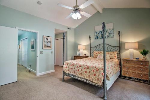 Renovated Villa With 1st-floor Master Walk To Beach
