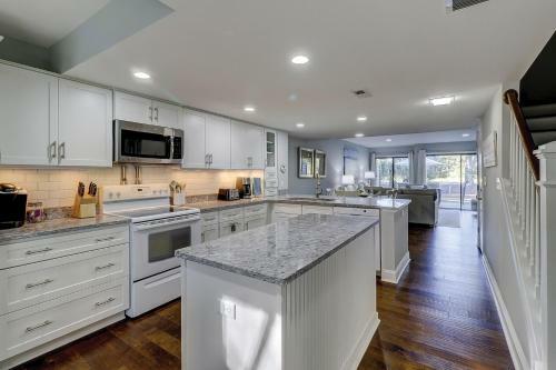 145 Greens 2 Br Shipyard Golf Condo