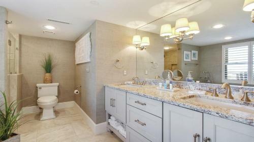 1206 Villamare Villas