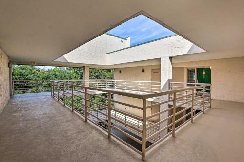 Apartamento Oceanview Hh Getaway With Private Beach Access!