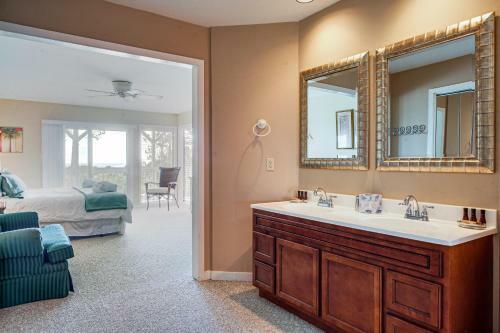32 Sand Dollar Road