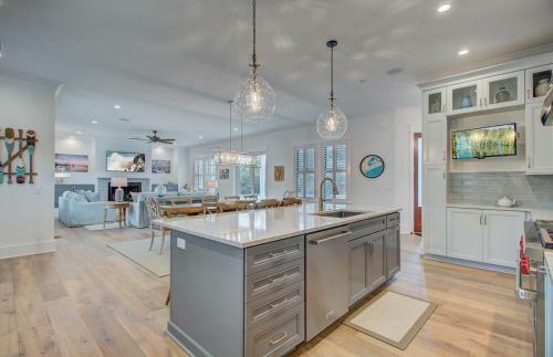 4 36th Avenue