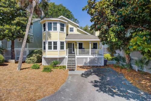 25 Pelican Bay