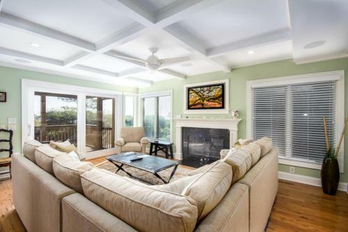 1102 Duneside Villa