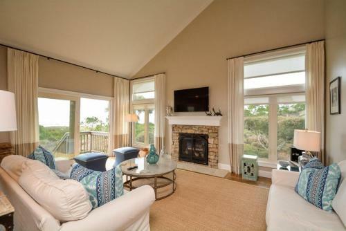 1105 Duneside Villa