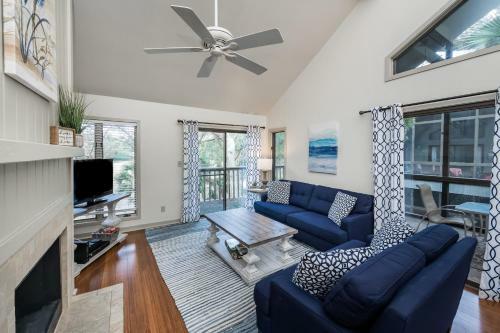 4550 Parkside Villa