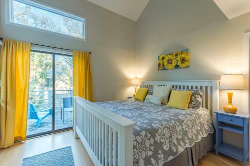 4335 Windswept Villa