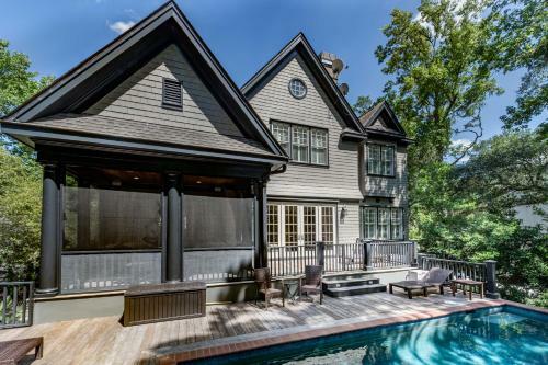 162 Surfsong Road