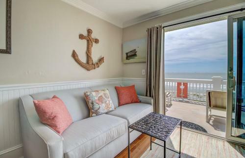706 Ocean Boulevard
