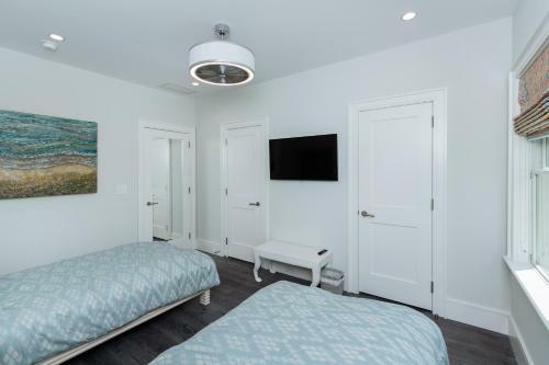 136 Flyway Drive