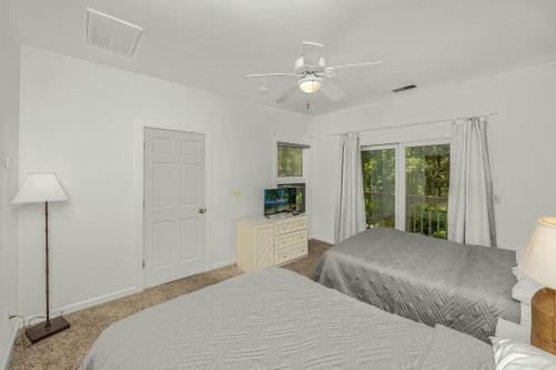 67 Forestay Court