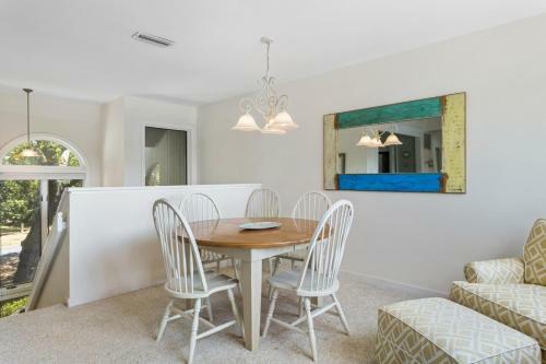 4578 Parkside Villa