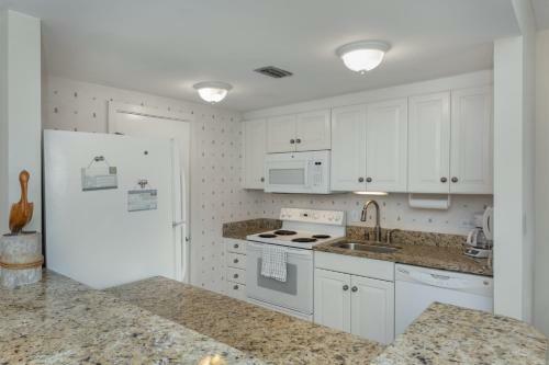 2267 Shipwatch Villa