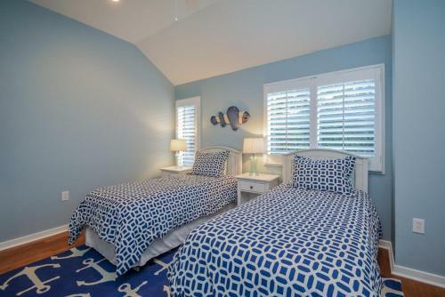 4366 Windswept Villa