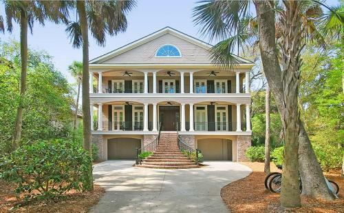 24b Eugenia Avenue