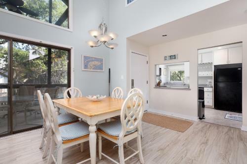 4506 Parkside Villa