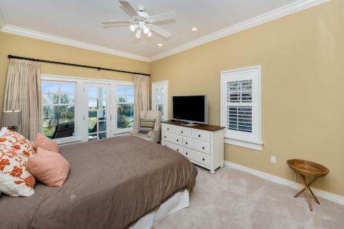 40 Atlantic Beach Court