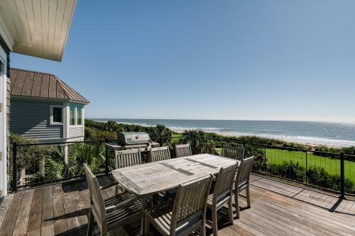 40 Atlantic Beach Court