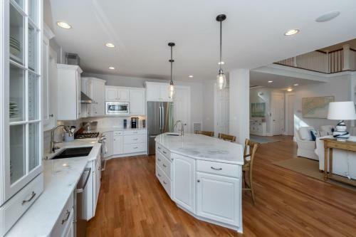 548 Oyster Rake Drive