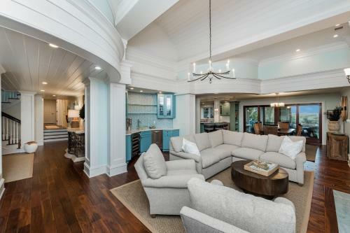 24 Surfsong Road