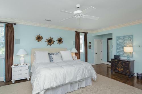 302 Ocean Oaks Court