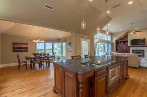 543 Oyster Rake Drive