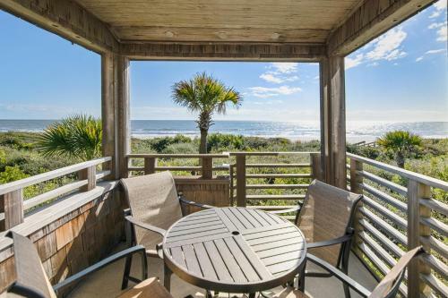 4317 Windswept Villa