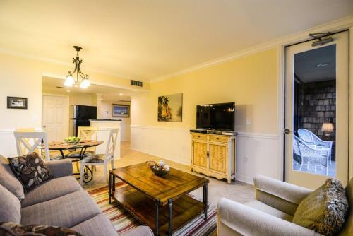 2269 Shipwatch Villa