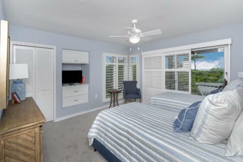 1120 Duneside Villa