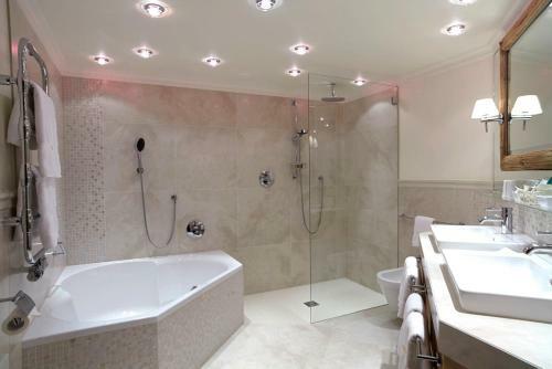 Sporthotel Lor�nser
