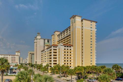 Aparthotel Oceanfront Condo Camelot By The Sea