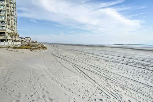 Surfside Beach Home With Pool Access-walk To Beach!