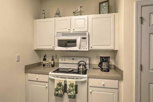 Apartamento Myrtle Beach Condo With Golf Course - Boardwalk 9 Mi
