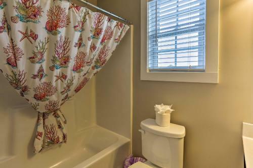 Myrtle Beach Home With Pool Access - Walk To Beach!