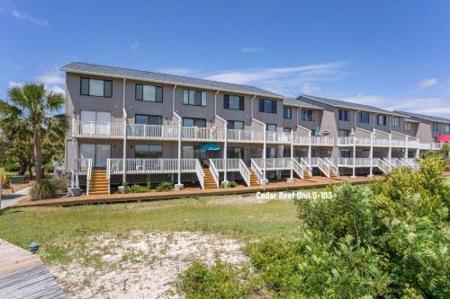 Ocean Front On Harbor Island