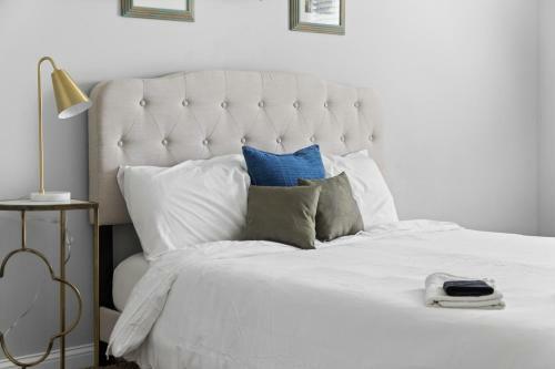 Bright & Dreamy Home Away From Home