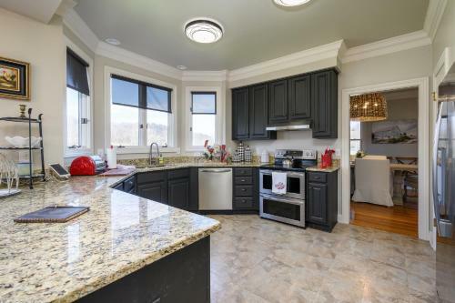 Spacious Home Home