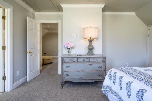 Spacious Home Home