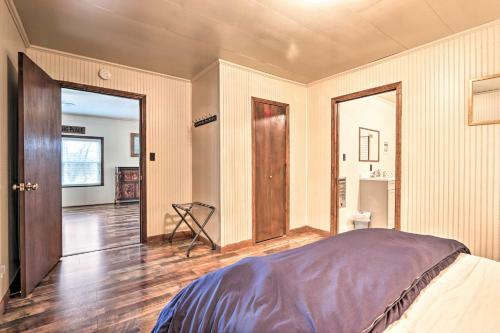 Remodeled Lakefront Dandridge Home With Deck And Dock!