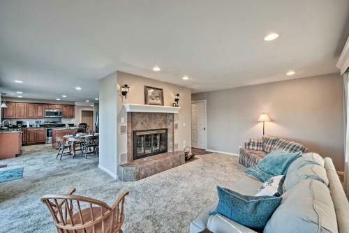 Lakefront Dayton Home With Great Views And Dock!