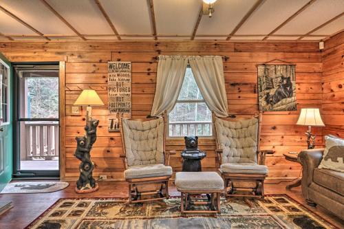Cosby Cozy Cove Escape With Deck And Fire Pit!