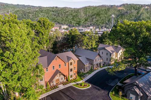 The Grand Orchard Lodge