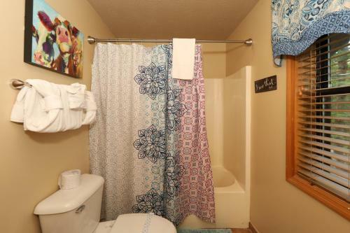 529 Reba Cabin
